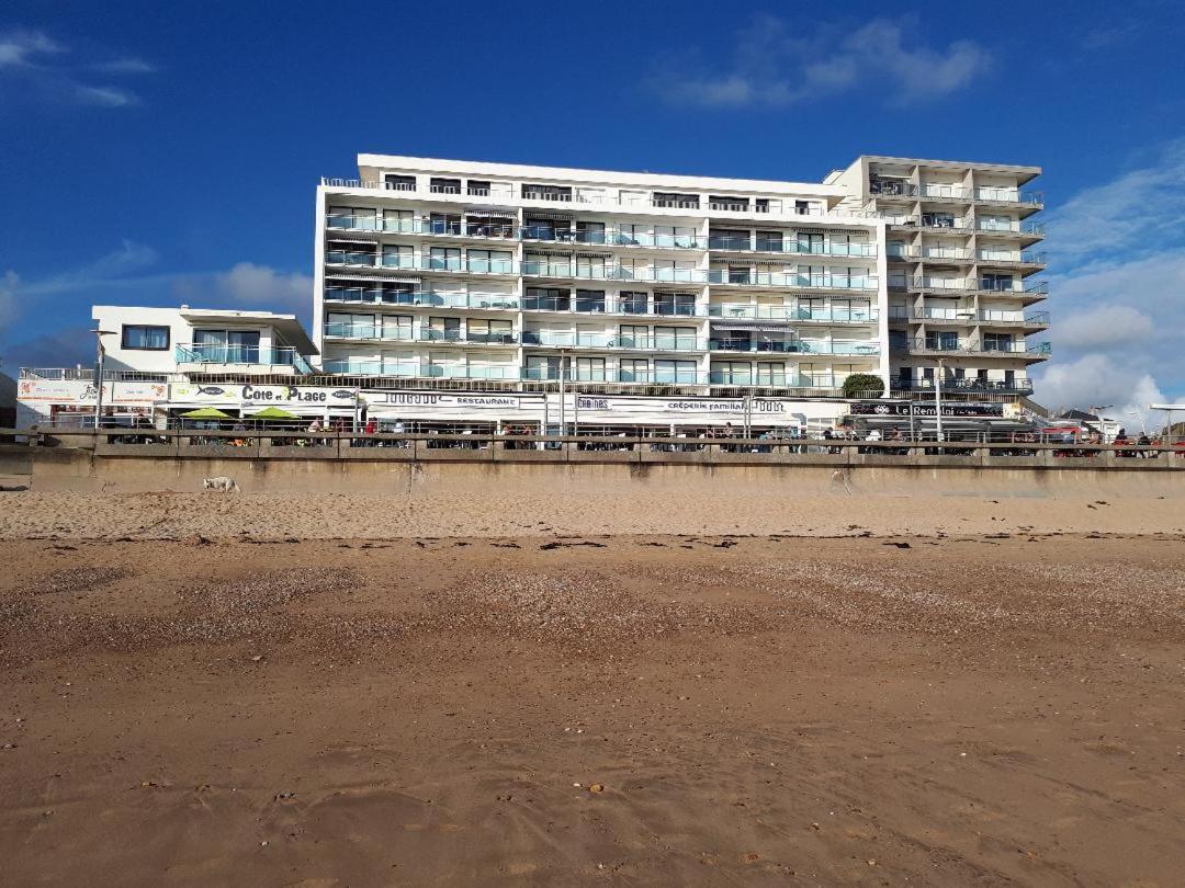 Residence La Garenne A La Grande Plage, Vue Mer, Piscine Et Parking Prive, 6 Personnes Saint-Gilles-Croix-de-Vie Exterior foto